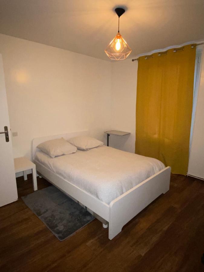 Cafe De La Gare Hotell Bessancourt Eksteriør bilde
